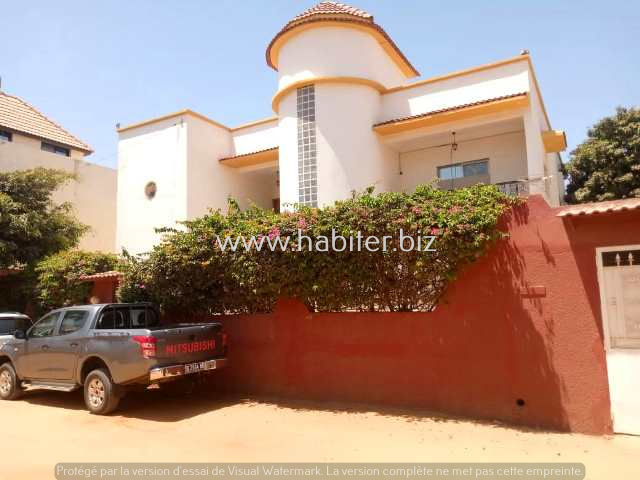 Villa R+1 à louer au Maristes
