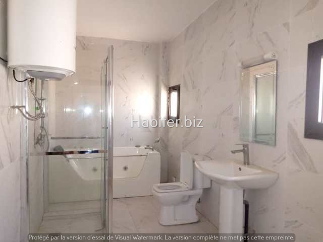 Villa R+1 à louer à Hann Marinas