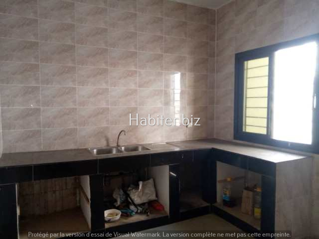 Villa R+1 à louer à Hann Marinas