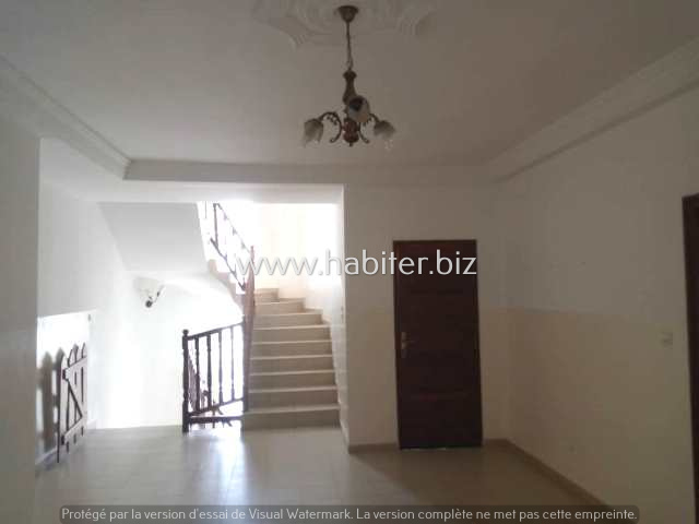 Villa R+1 à louer au Maristes