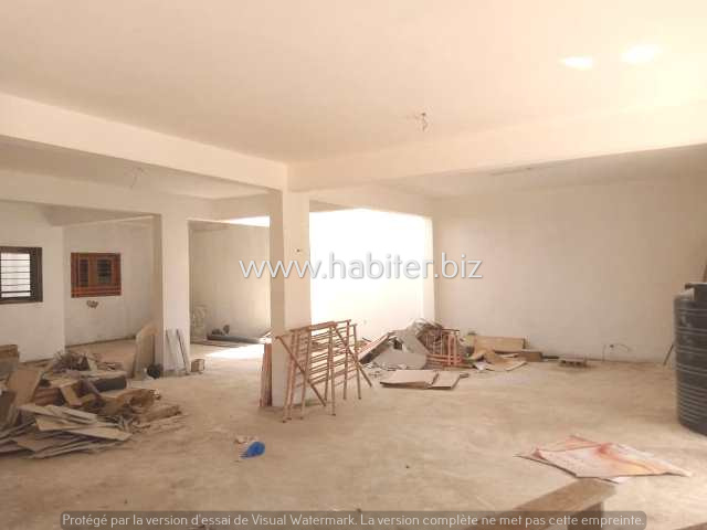 Appartements à louer à Yoff Onomo