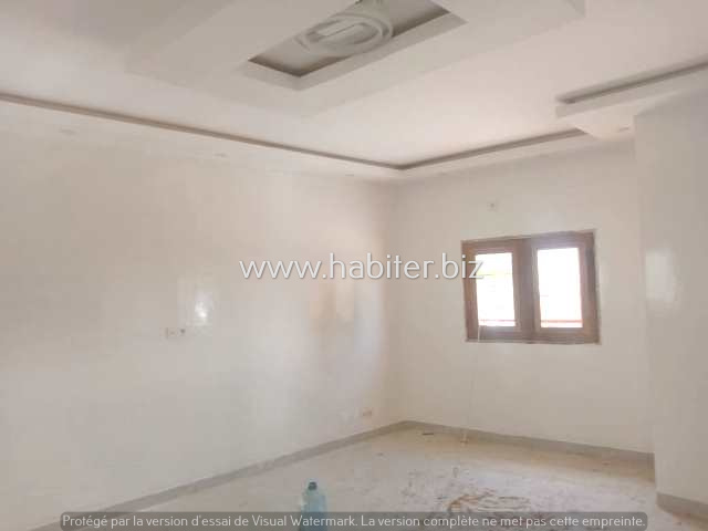 Appartements à louer à Yoff Onomo