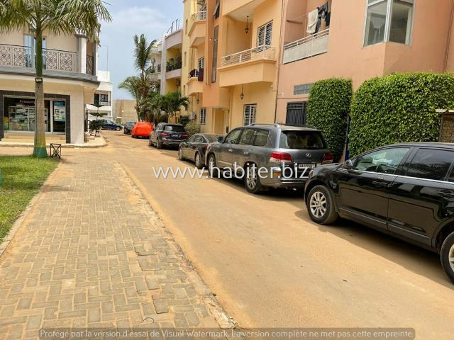 Villa R+3 à vendre à la cité Mourtada