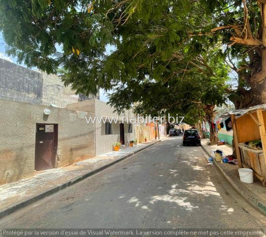 Villa à démolir à vendre à la sicap liberté 1