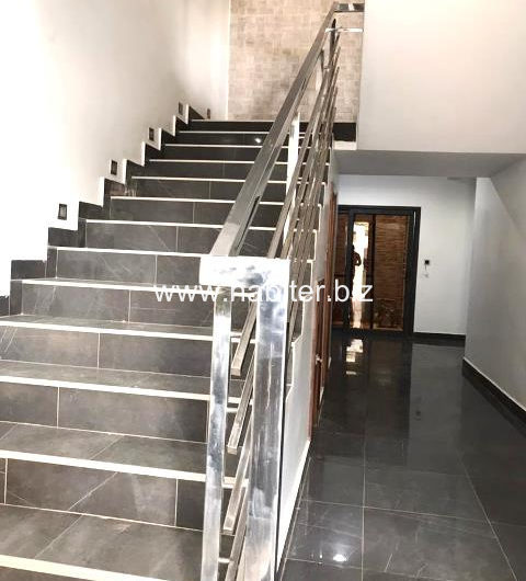 Villa R+3 à louer à la cité keur gorgui