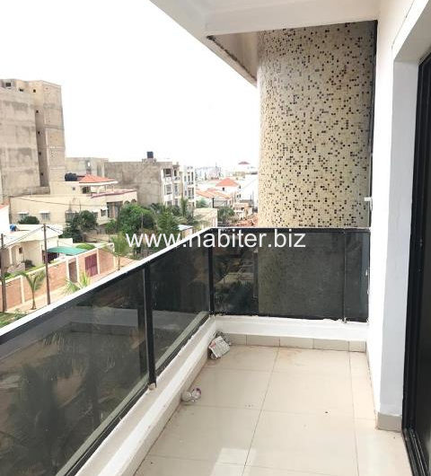 Appartement à louer à Ouakam