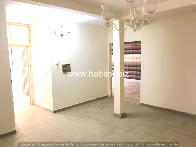 Villa R+2 à louer aux almadies
