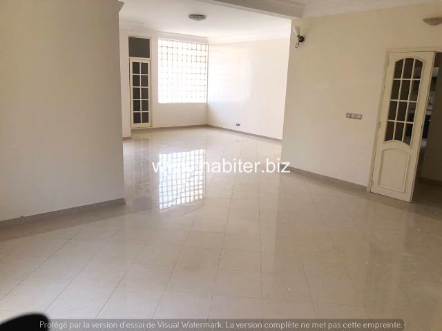 Appartement à louer à Yoff Djily Mbaye