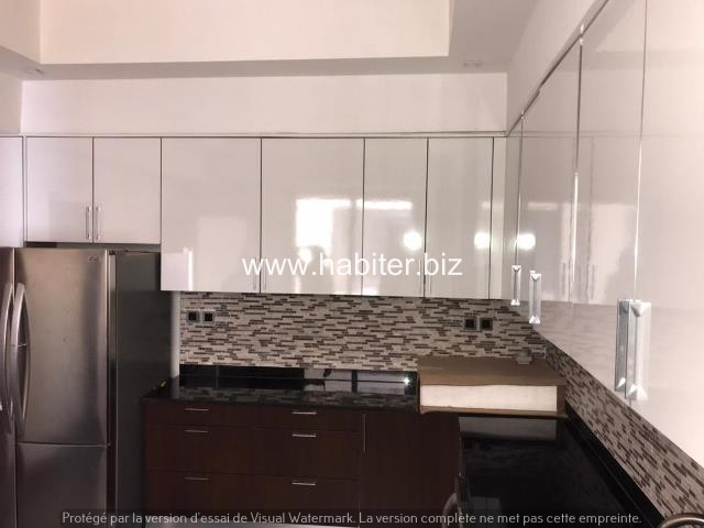 Villa R+3 à louer à la cité keur gorgui