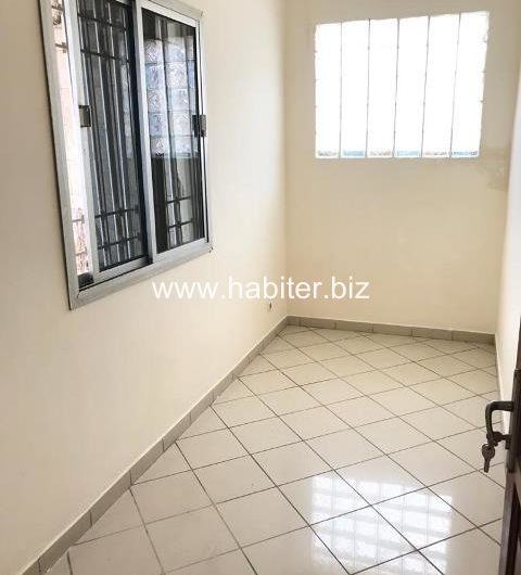 Villa R+2 à louer aux almadies
