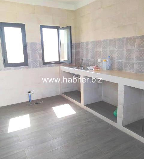 Villa R+2 à louer à Sacré coeur 3