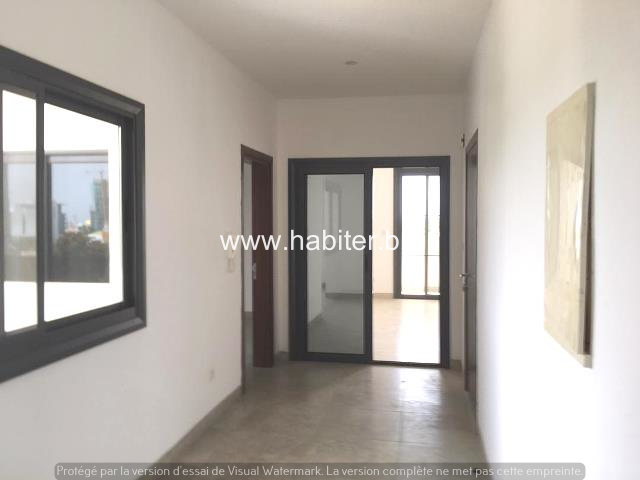 Appartement de 160m2 à vendre au point E