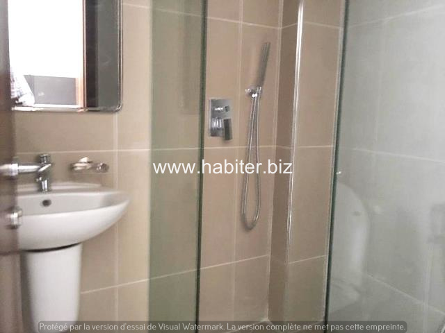 Appartement de 160m2 à vendre au point E