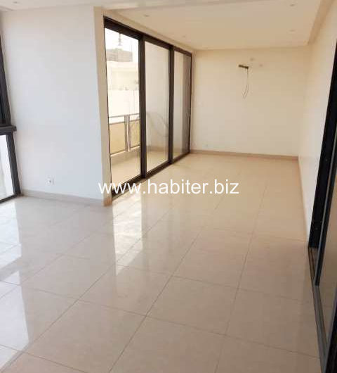 Appartement à louer à Libertè 6