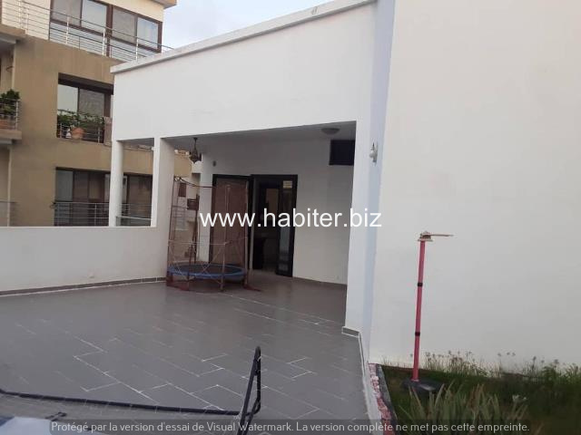 Villa R+2 à louer à Ngor Almadies