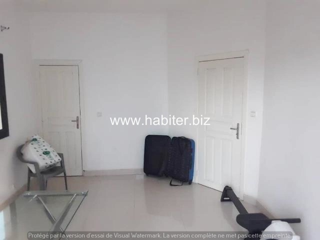 Villa R+2 à louer à Ngor Almadies