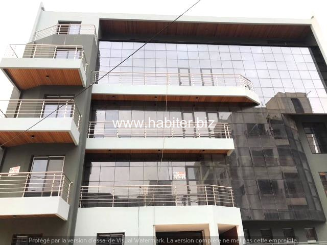 Plateaux de bureaux à louer à Mermoz