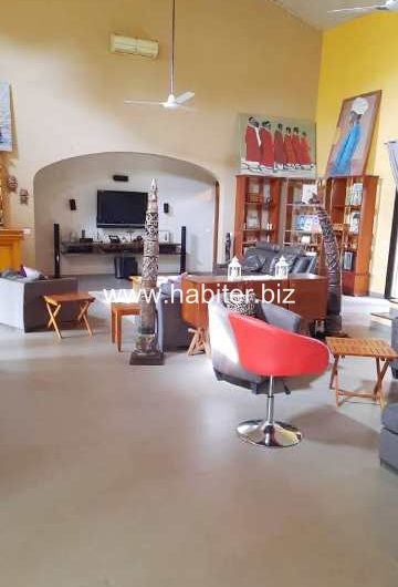 Belle villa R+1 à vendre à Ngaparou