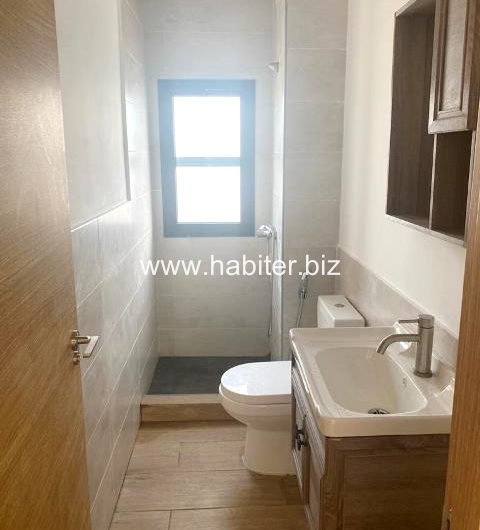 Appartement de 100m2 à vendre à la zone de captage