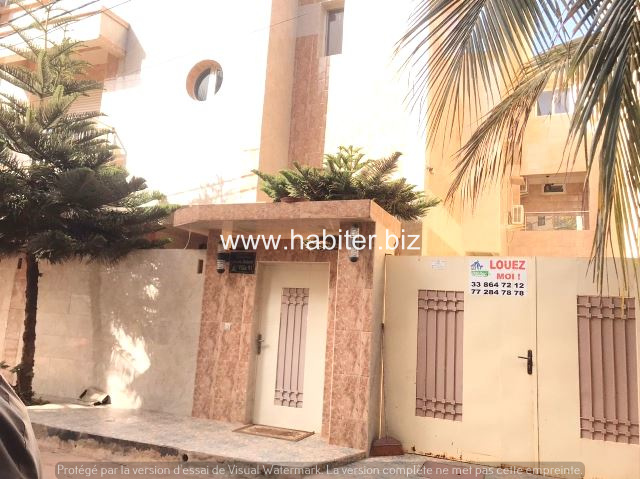 Villa R+2 à louer et à vendre aux Mamelles Mbackiou faye
