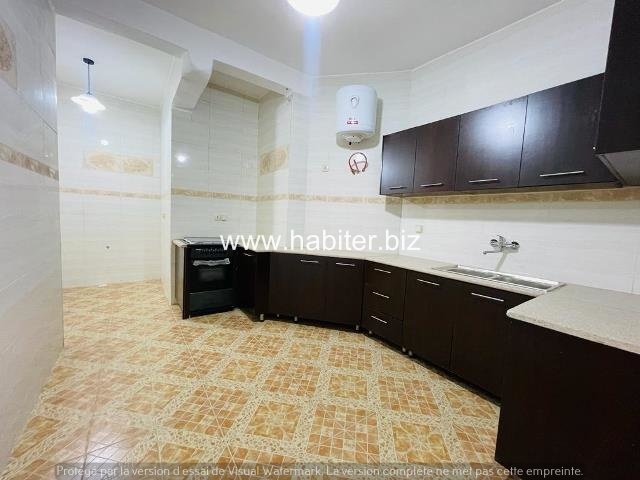 Appartement 240m2 à louer au Point E
