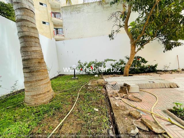Villa R+2 à louer à Sacré cœur 1