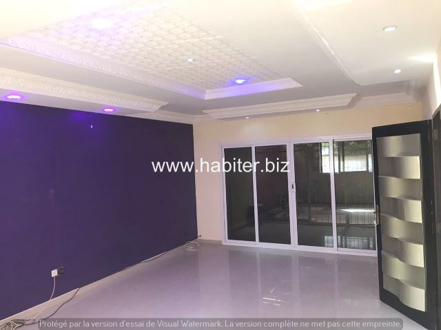 Villa R+2 à louer et à vendre aux Mamelles Mbackiou faye
