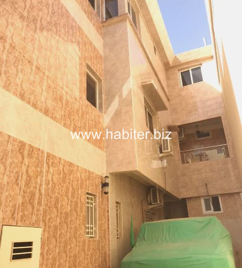 Villa R+2 à louer et à vendre aux Mamelles Mbackiou faye