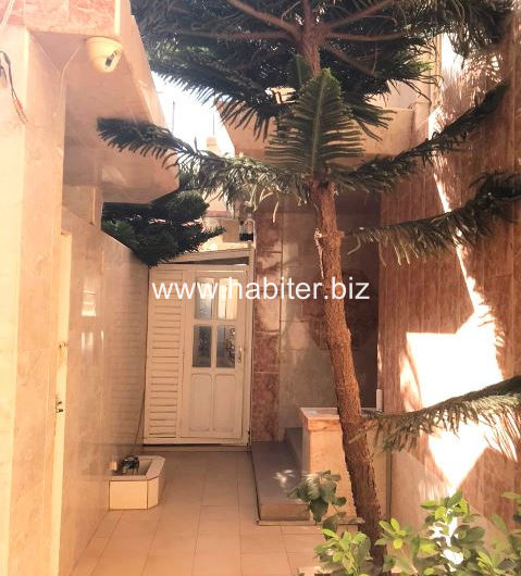 Villa R+2 à louer et à vendre aux Mamelles Mbackiou faye
