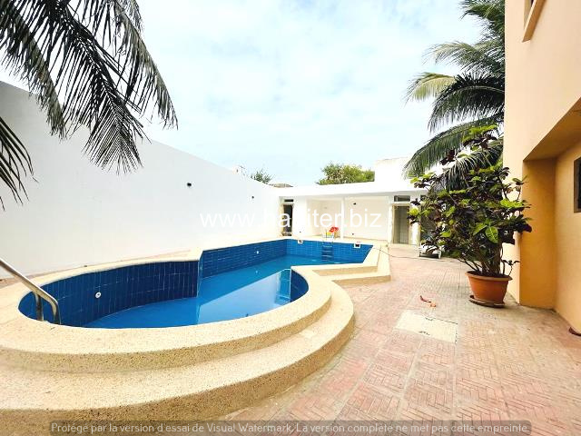 Villa R+2 à louer à Sacré cœur 1
