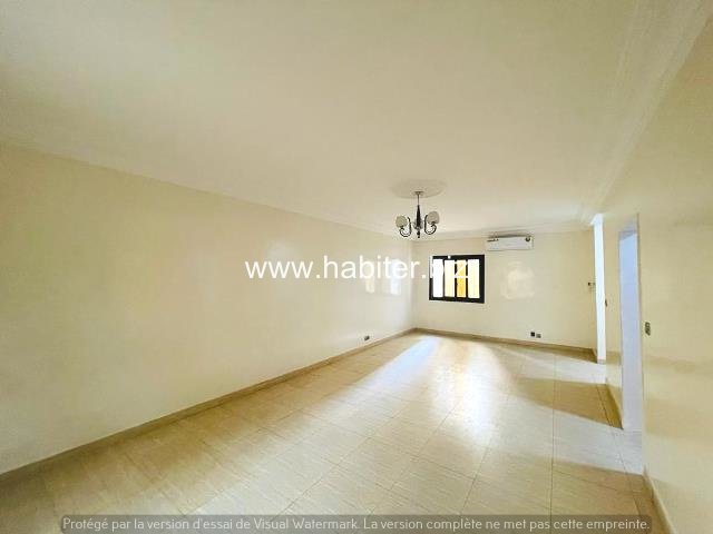 Appartement 240m2 à louer au Point E