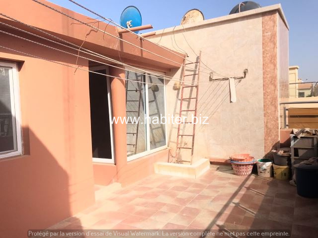 Villa R+2 à louer et à vendre aux Mamelles Mbackiou faye