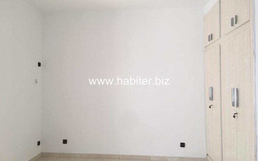 Appartement à louer au point E