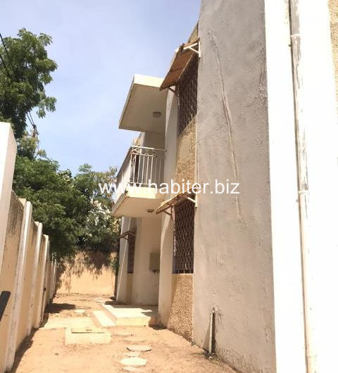 Villa R+1 de 230m2 à louer aux Maristes