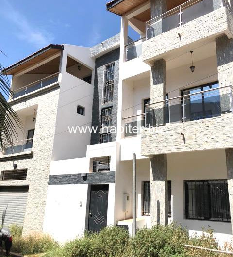 Villa R+2 à louer à Hann Marinas (cité Isra)