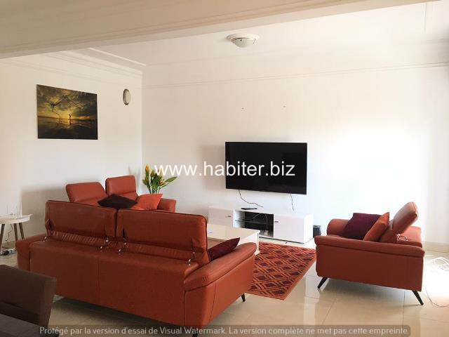 Appartement meublé à louer au Point E