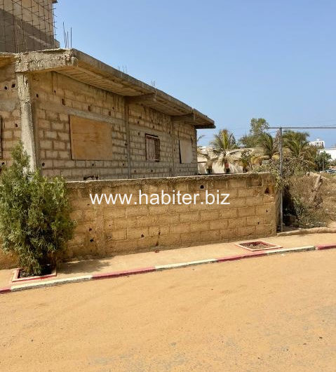 Villa à démolir à vendre à Ngor Almadies