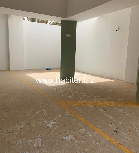 Appartement à louer au Point E