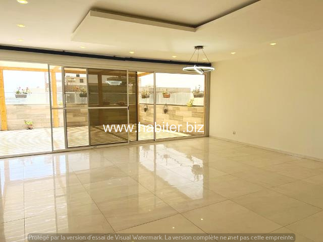 Penthouse de 408m2 à vendre aux Almadies ave vue sur mer