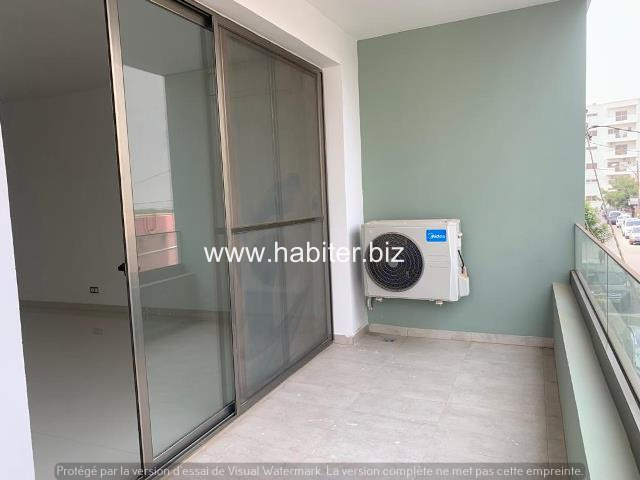 Appartement à louer au Point E