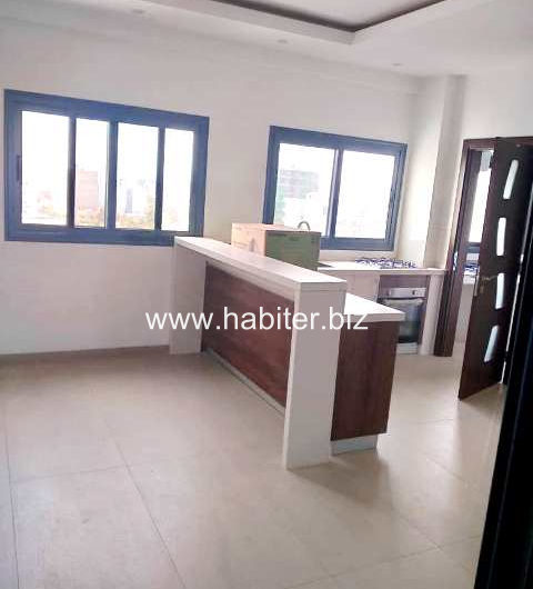 Appartement à louer au Point E