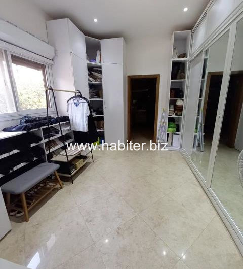 Villa R+3 à vendre à Sacré coeur 3