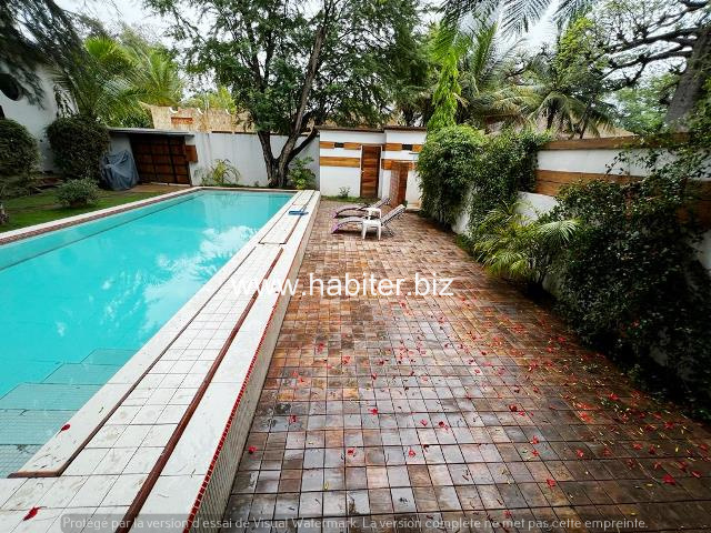 Magnifique Villa meublée à vendre à Ngaparou-Saly
