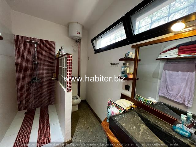 Magnifique Villa meublée à vendre à Ngaparou-Saly