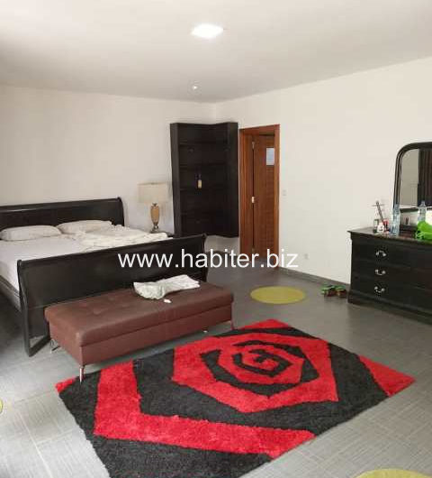 Villa R+2 à vendre à la Cité Tobago sur la VDN