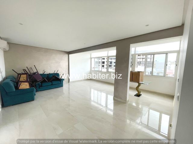 Villa R+2 à louer aux Almadies