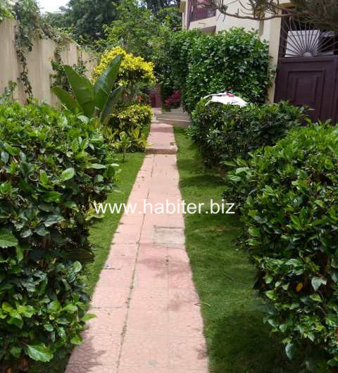 Villa R+1 à vendre à Ngor Almadies