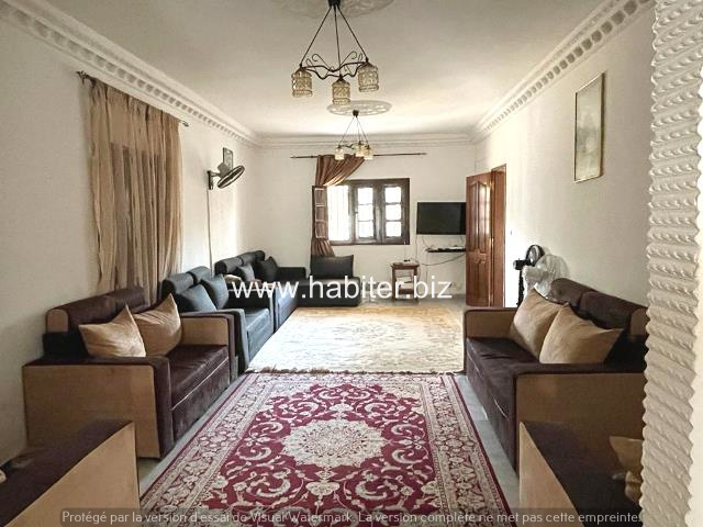Villa R+1 à vendre à la cité Djily MBAYE