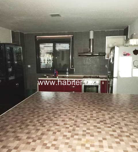 Villa R+2 à vendre à la Cité Tobago sur la VDN