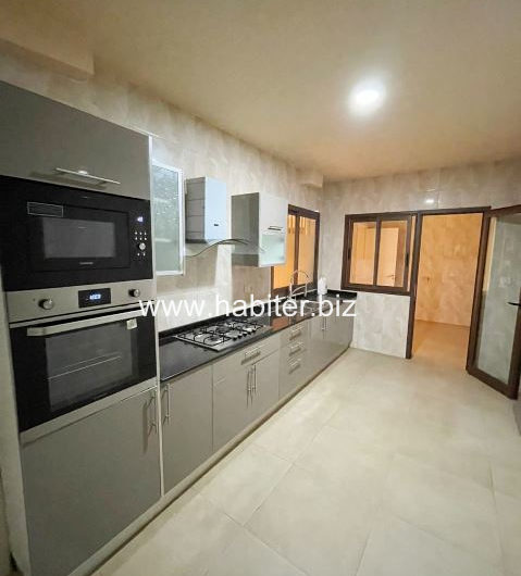 Appartement à louer aux Almadies côté King Fadh palace